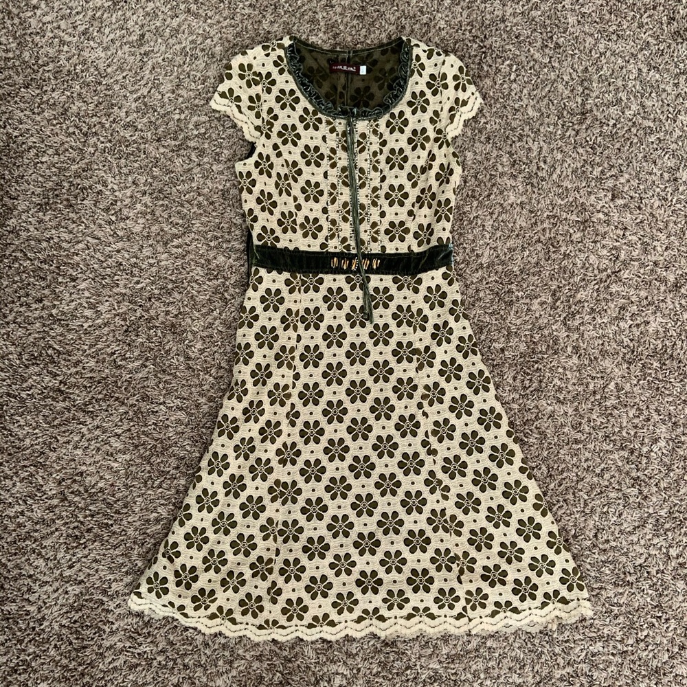 beige and black dress